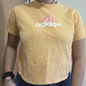 Adidas T-shirt